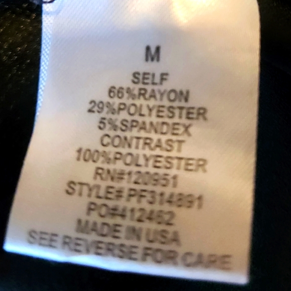 💥2/$20💥 Pink Rose Longsleeve Sheer Open Back Blouse - Picture 4 of 5